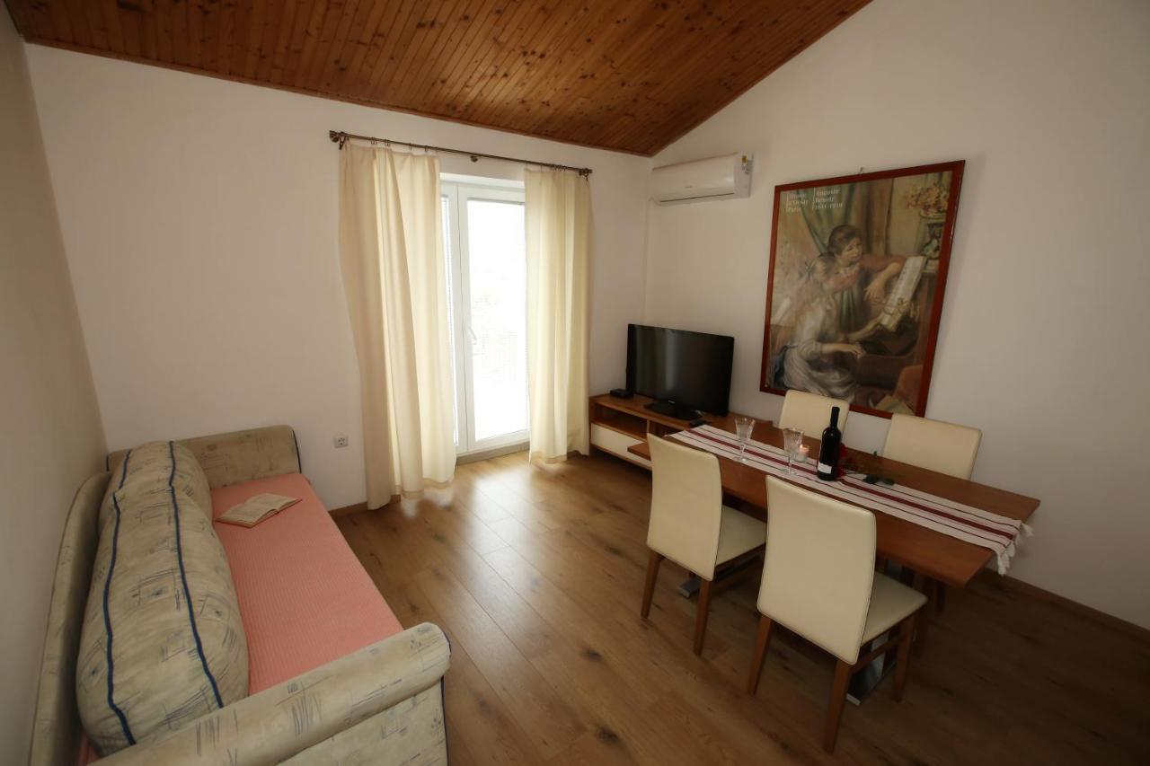 Apartments Noemi มาลินสกา ภายนอก รูปภาพ