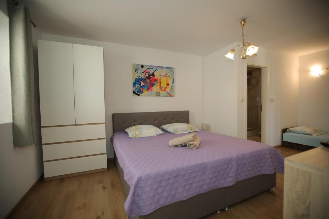 Apartments Noemi มาลินสกา ภายนอก รูปภาพ