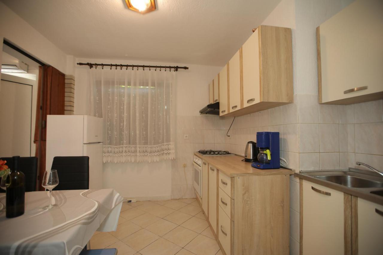Apartments Noemi มาลินสกา ภายนอก รูปภาพ